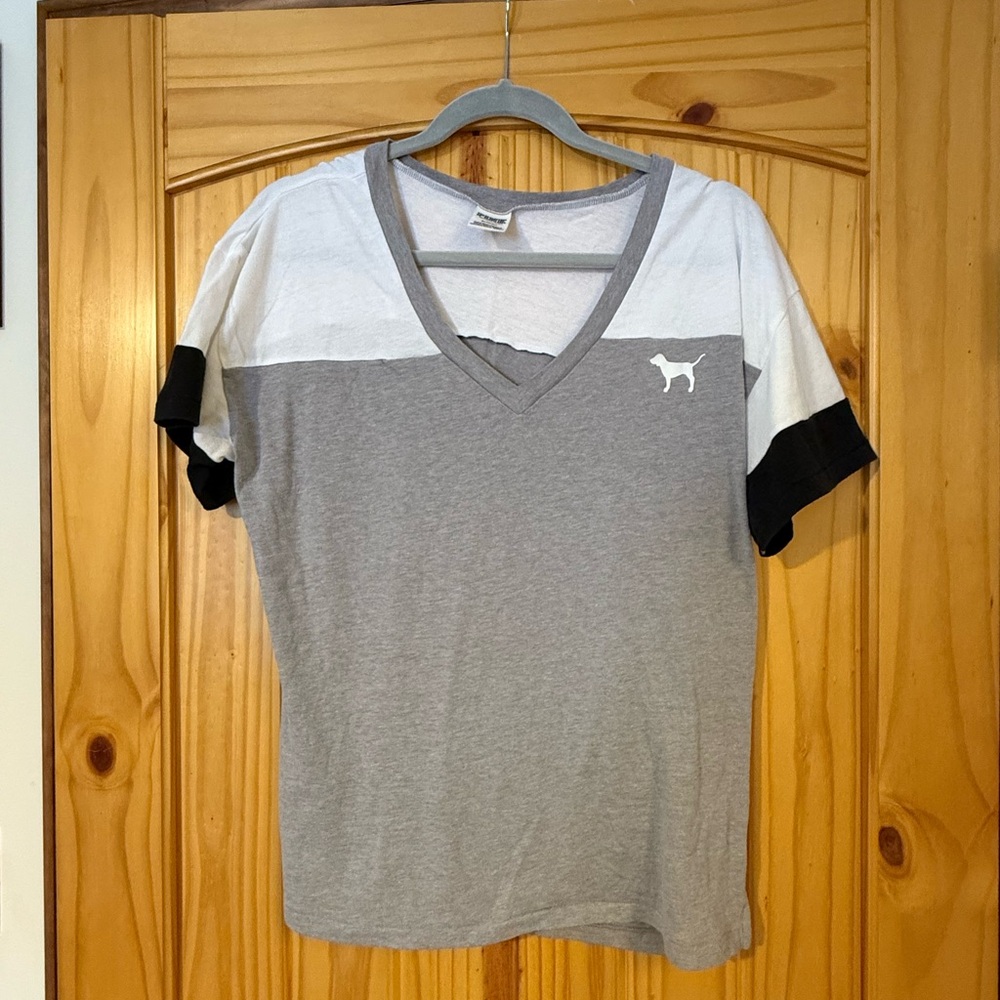 PINK Victoria's Secret Grey, White & Black Colorblock Tee